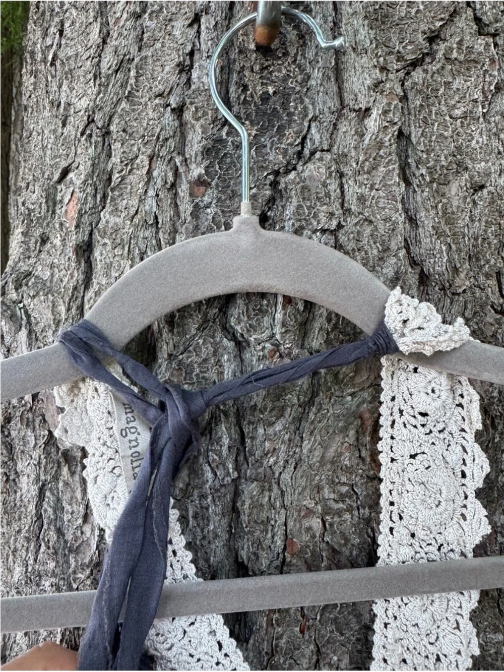 Magnolia Pearl Bruges Double Necktie  Crochet Jabot #004